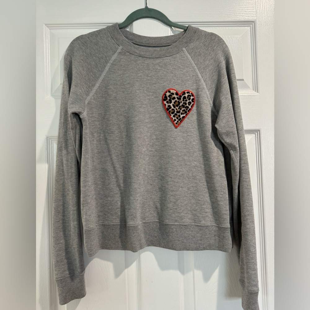Gray sweatshirt with leopard heart